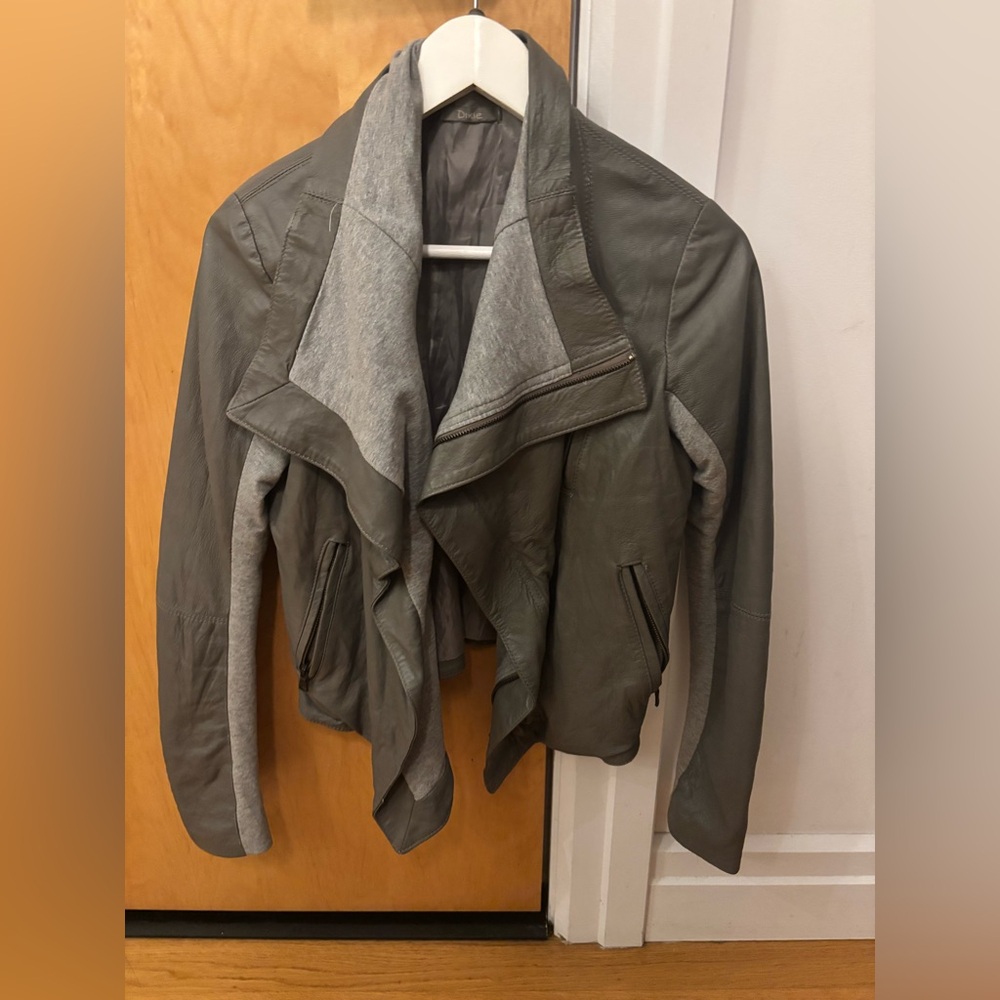 Italian Women's Leather Jacket in Gray